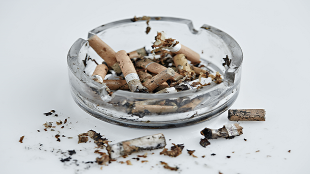 Ash tray of cigarettes