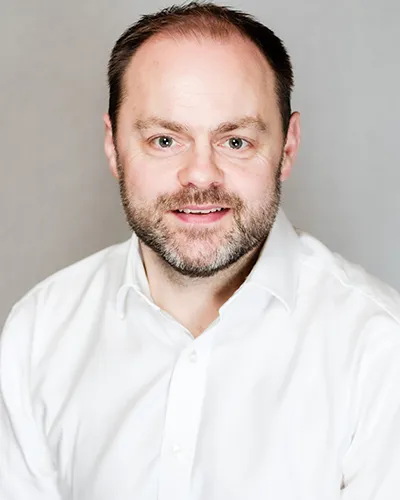 Headshot of Mark Evans