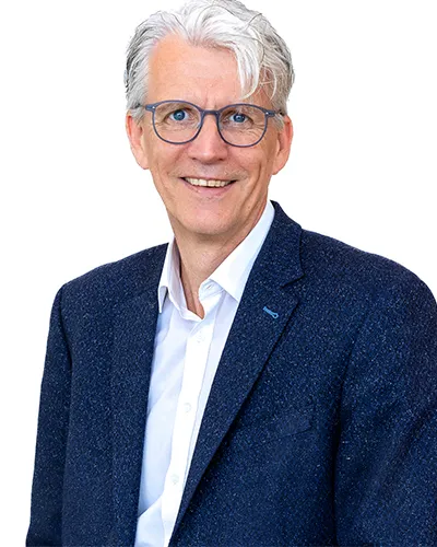 Headshot of Professor Dr. René Medema