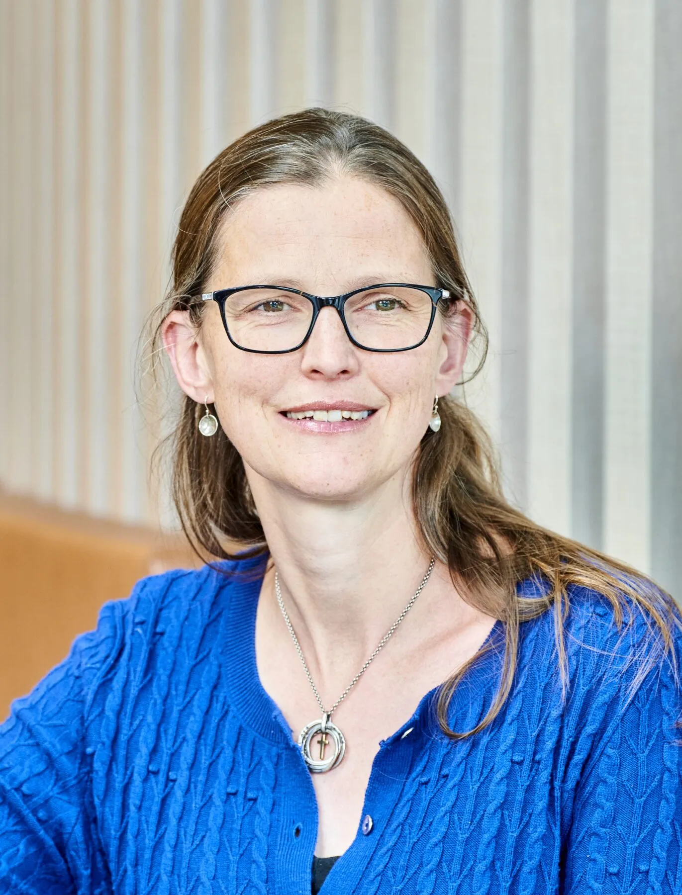 Dr Laura Woods